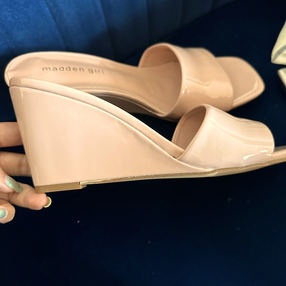 Madden Girl Nude Sandals- size 9.  Completely new!